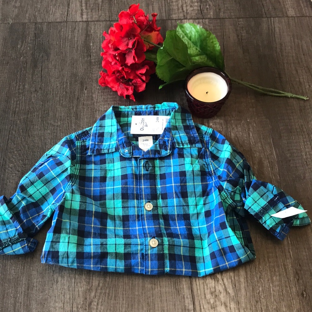 🆕Oshkosh B’gosh boys button up onesies